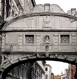 Ponte dei Sospiri: a Sarcophagus